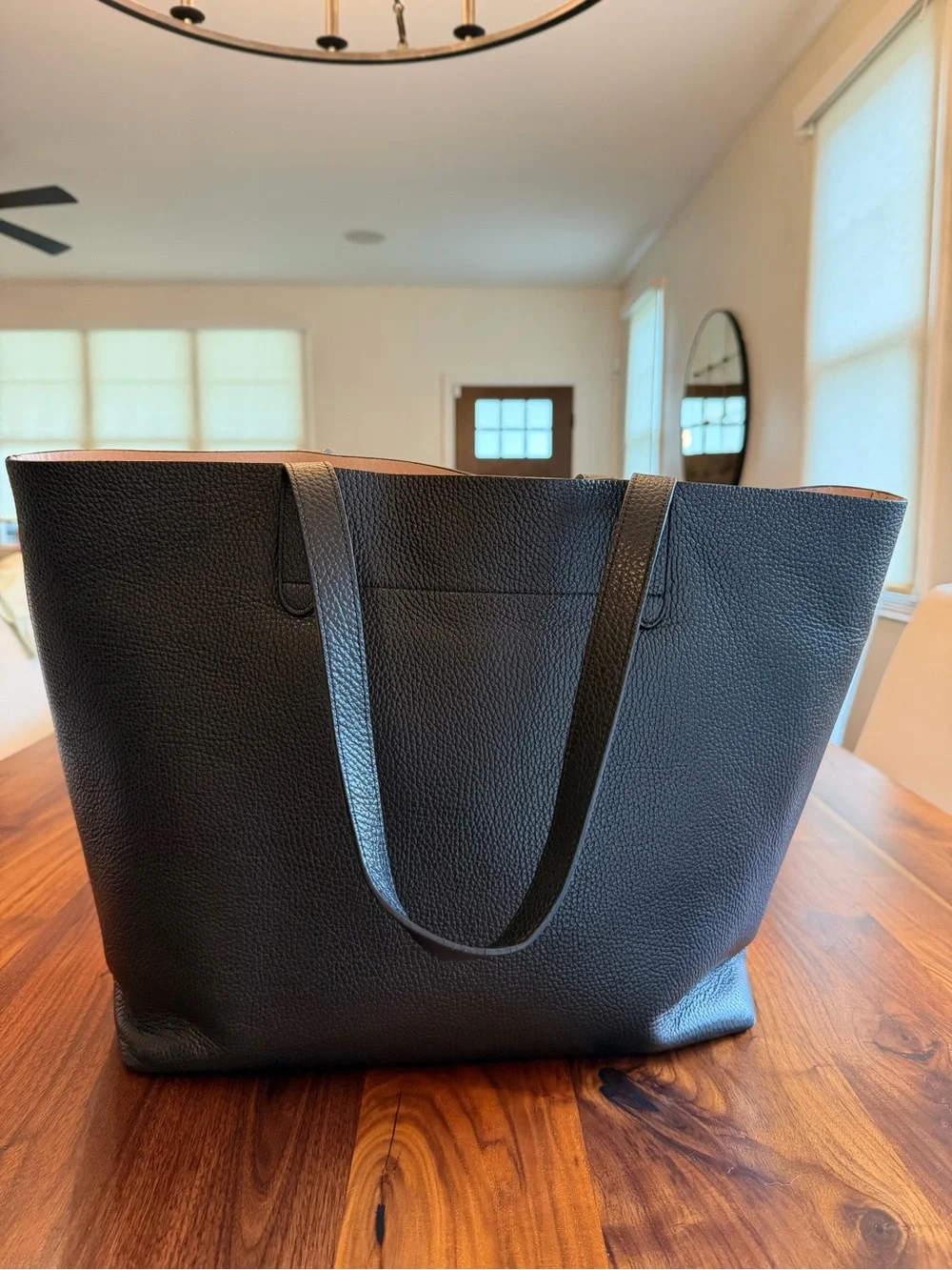 Cuyana Classic Leather Tote Pebbled Black With Insert